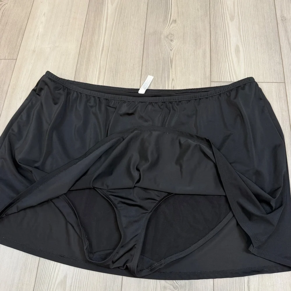 Cacique Swim Black Swim Skirt with Attached Brief Plus Size 34 610361